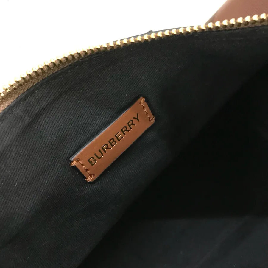 Burberry P450 Medium Pillow Bag