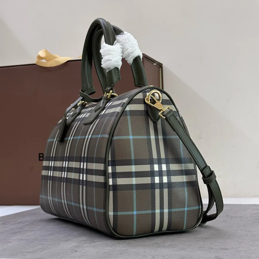 Burberry P450 Medium Pillow Bag