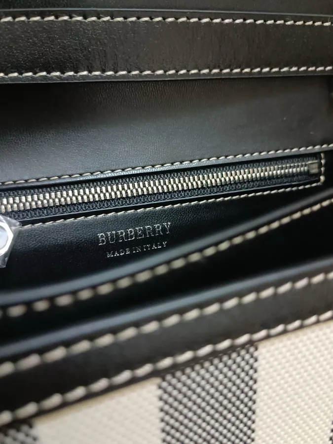 Thomas Burberry 600 B Edition Lock Clasp Tote