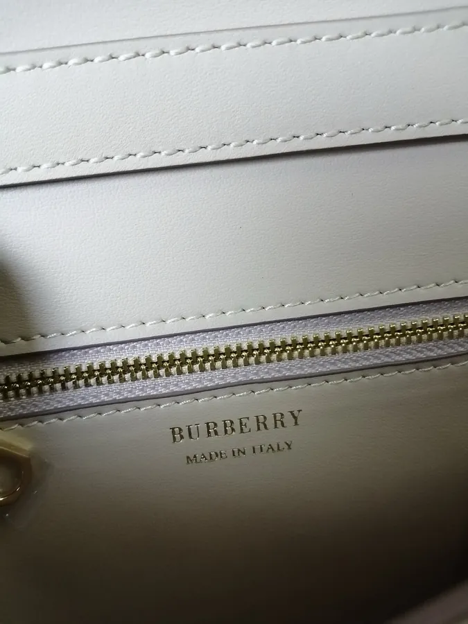 Thomas Burberry 600 B 专属标识锁扣包