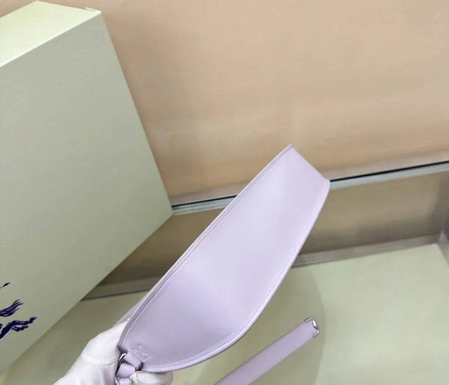 P630 B House Bell Bucket Bag