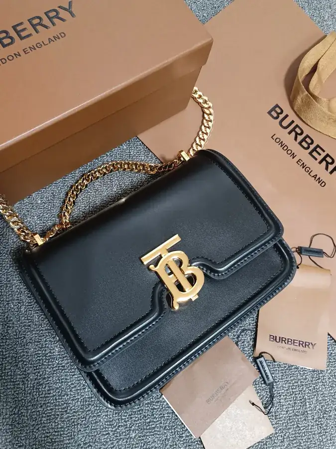 Thomas Burberry TB Exclusive Lock Clasp Bag