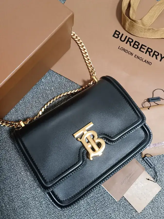 Thomas Burberry TB Exclusive Lock Clasp Bag
