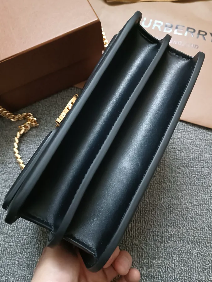 Thomas Burberry TB Exclusive Lock Clasp Bag