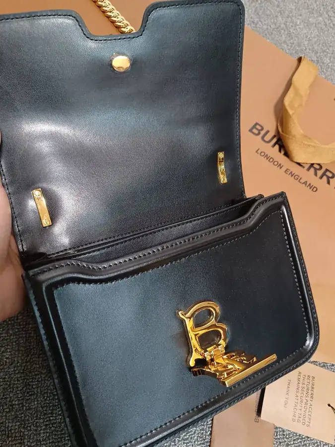 Thomas Burberry TB Exclusive Lock Clasp Bag