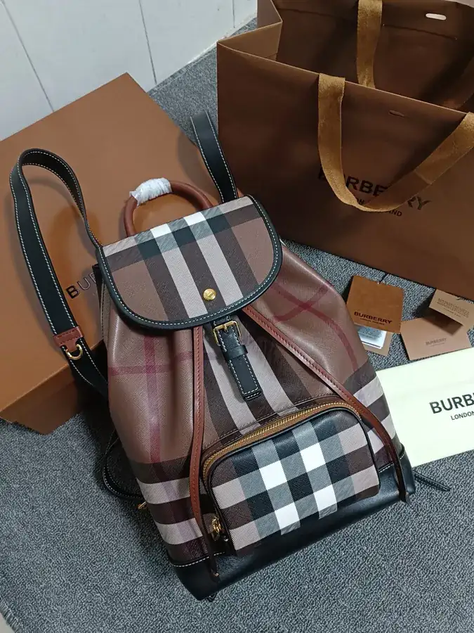 600 B Bucket Bag in桦木棕