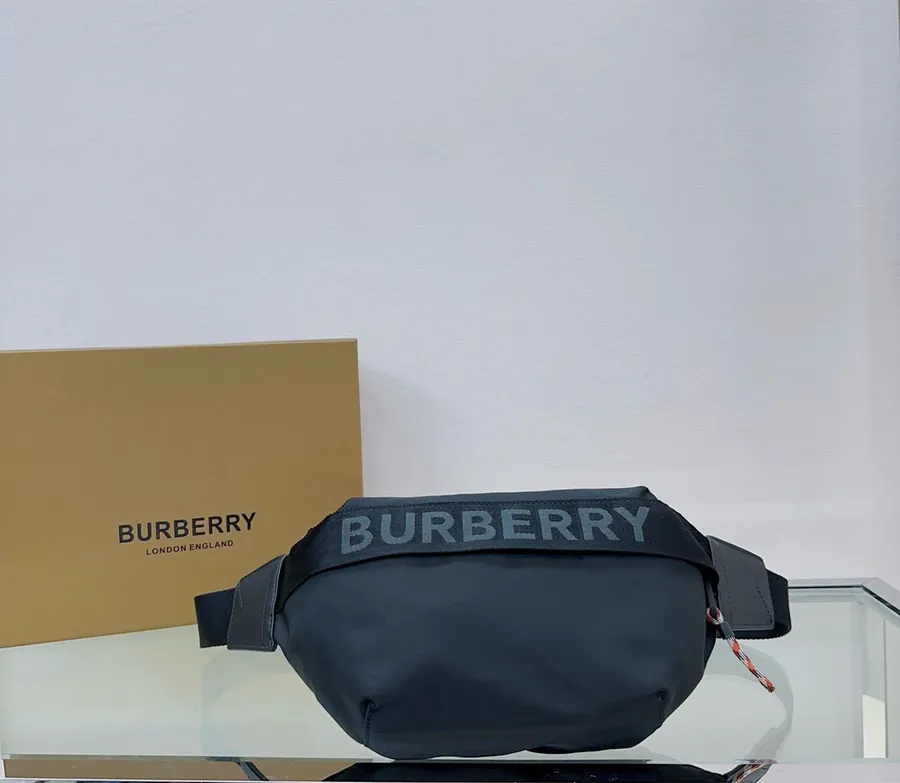 300 B Bag 90s Street Style Shoulder Bag