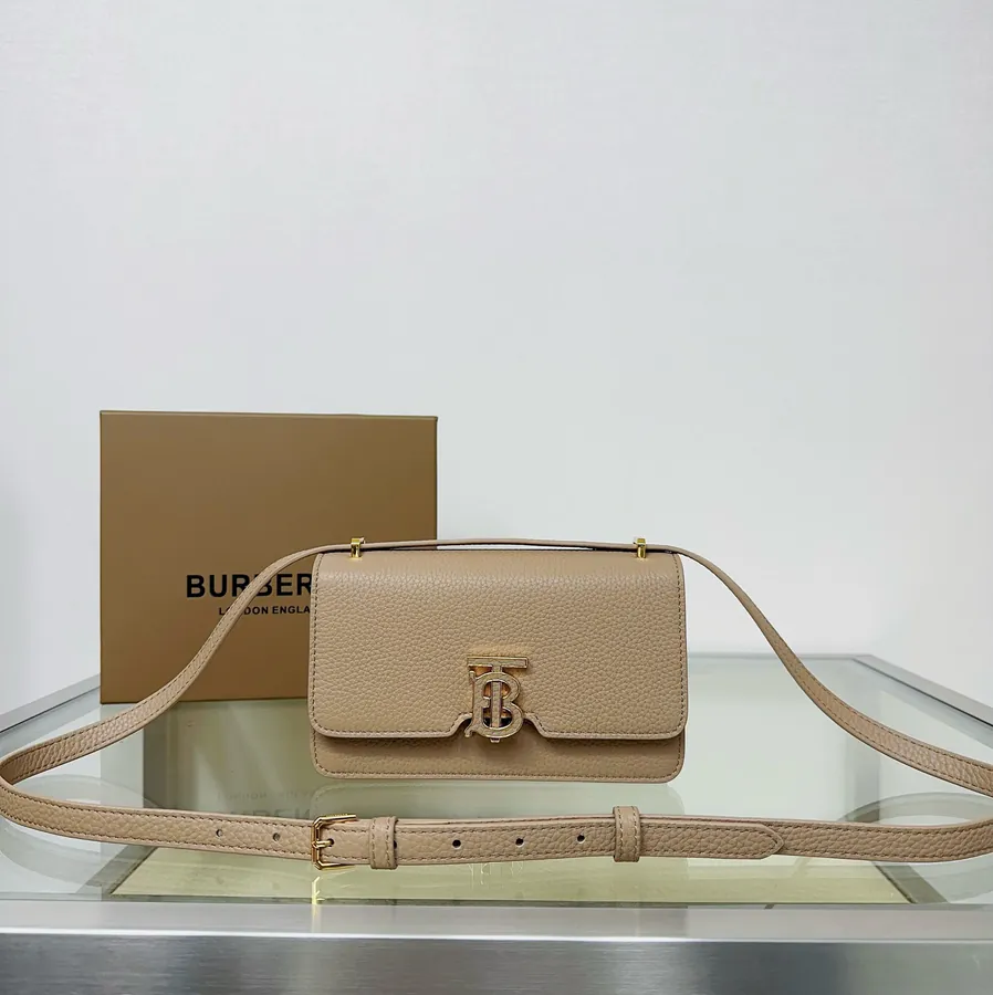B House 630 Exclusive Lock Clasp Bag