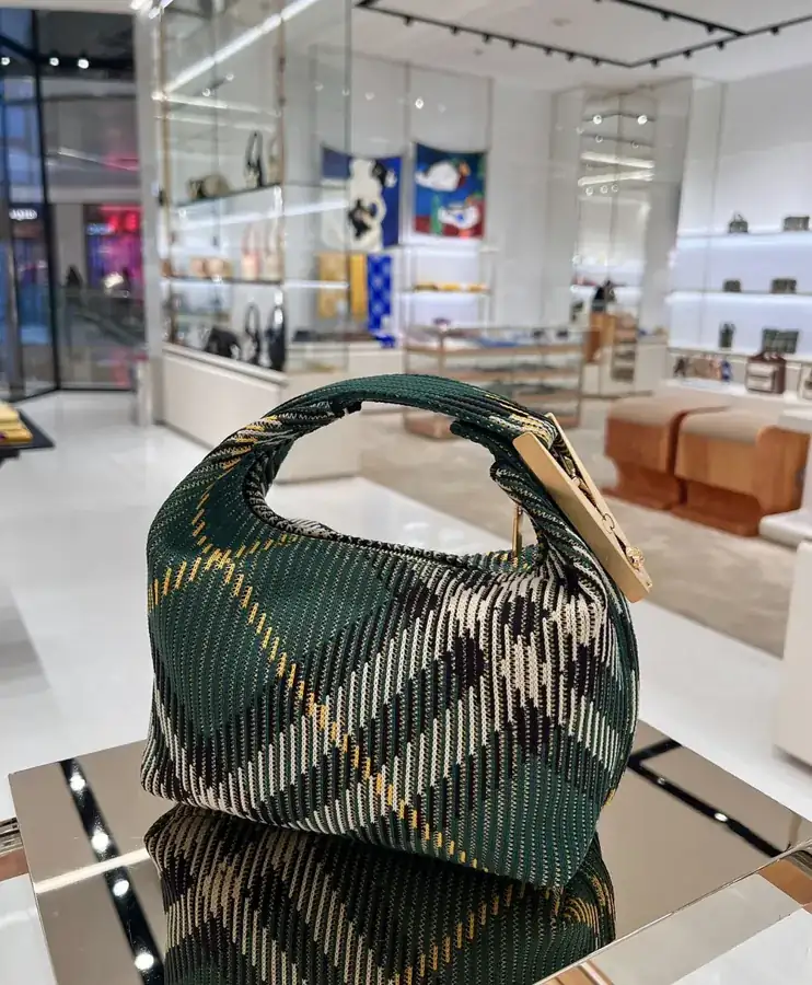 B House New Peg Ivy Green Bucket Bag