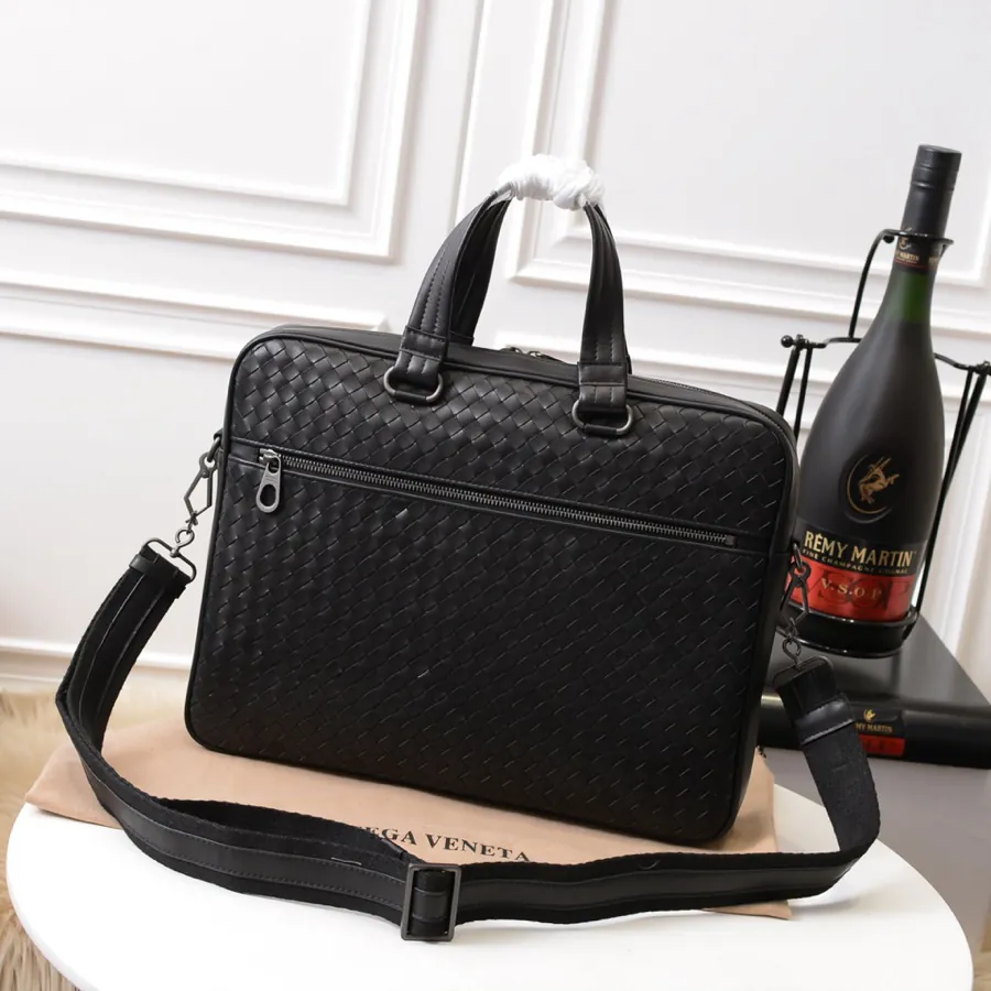 BOTTEA VENETA Bucket Bag