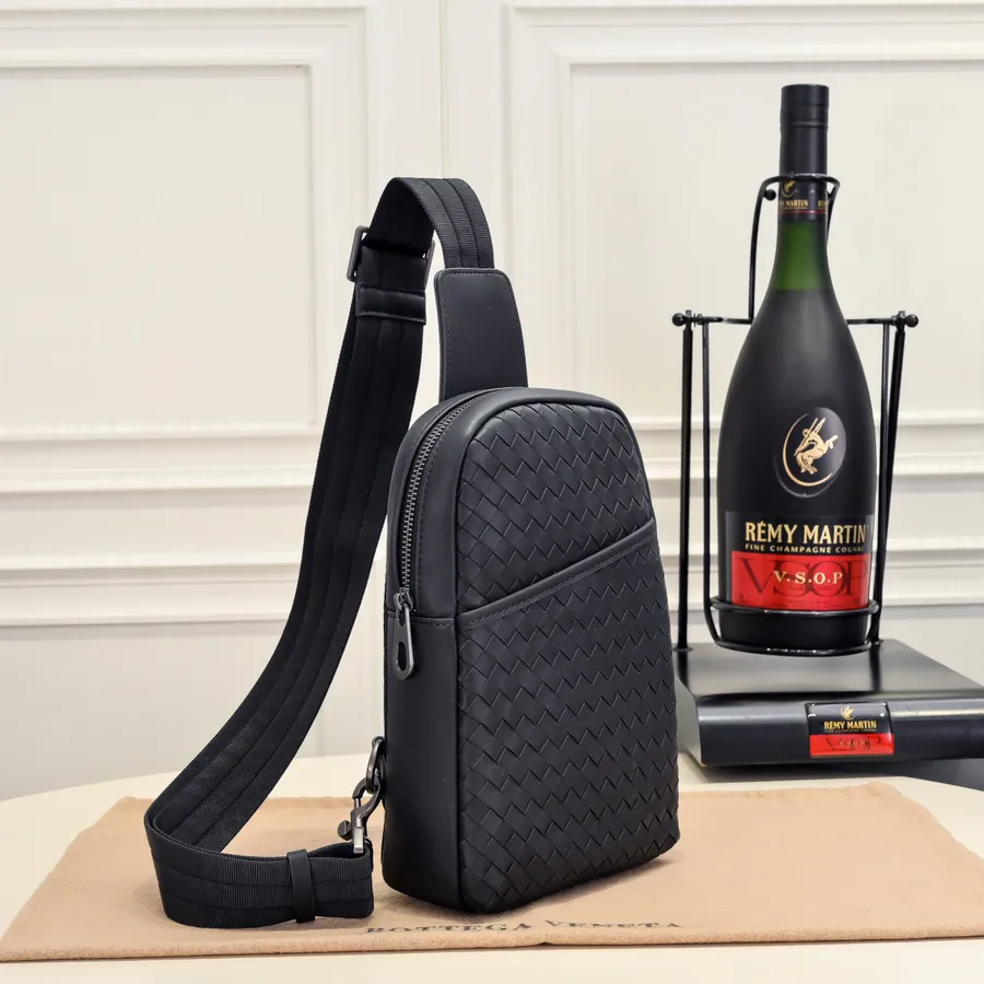BOTTEA VENETA Bucket Bag