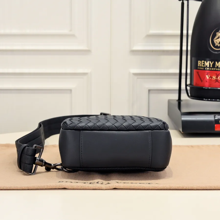 BOTTEA VENETA Bucket Bag