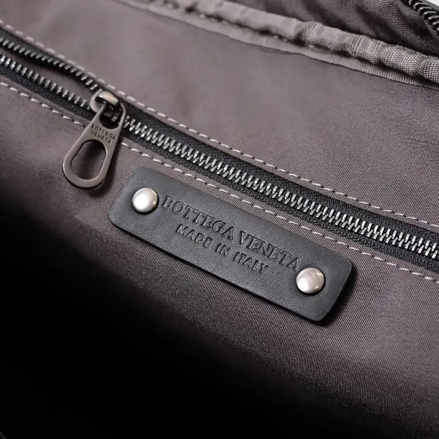 BOTTEA VENETA Bucket Bag