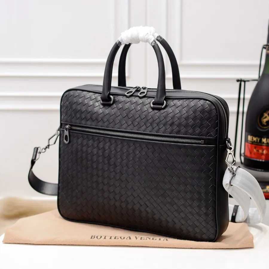 BOTTEA VENETA Bucket Bag