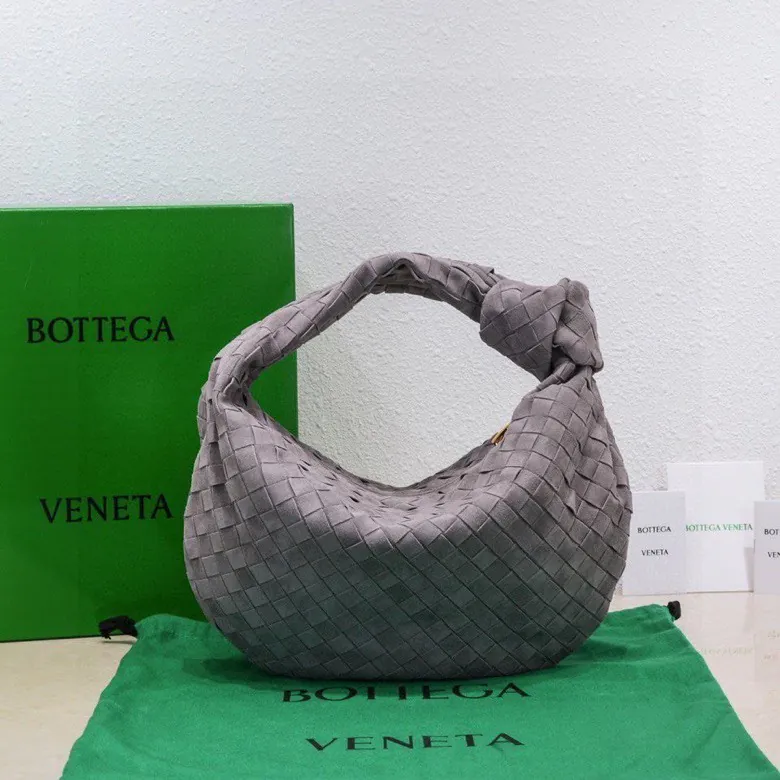 JODIE Bucket Bag in Grained Calfskin