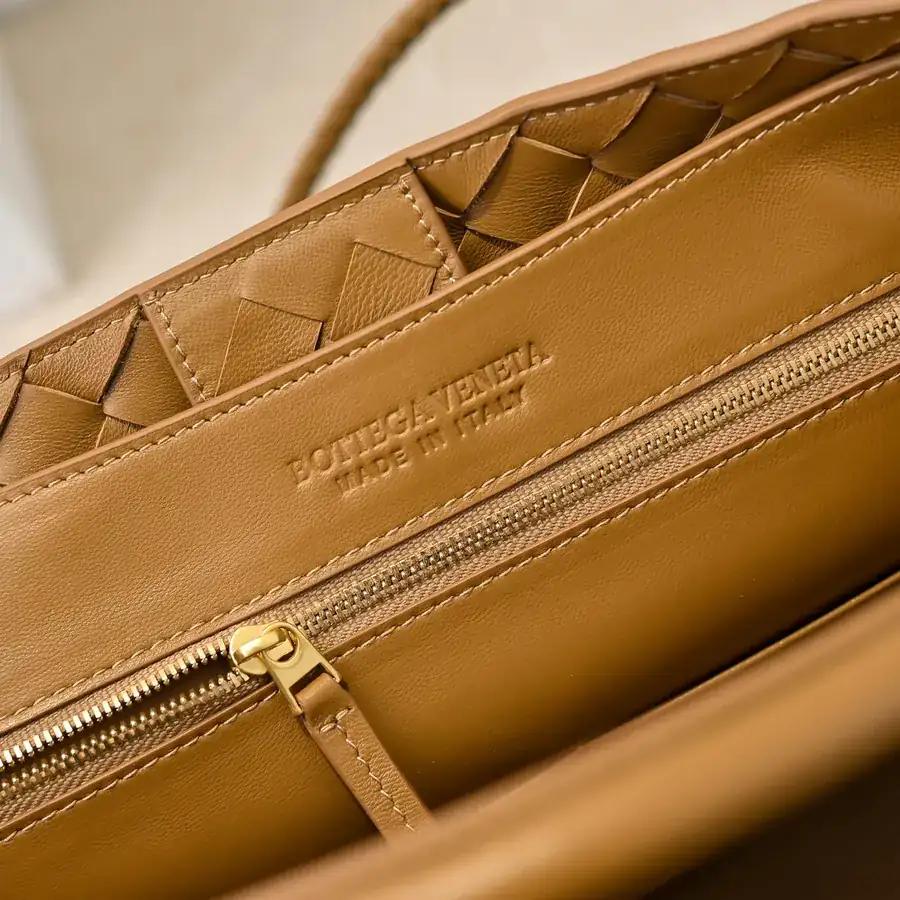 Bottega Veneta Andiamo Bucket Bag