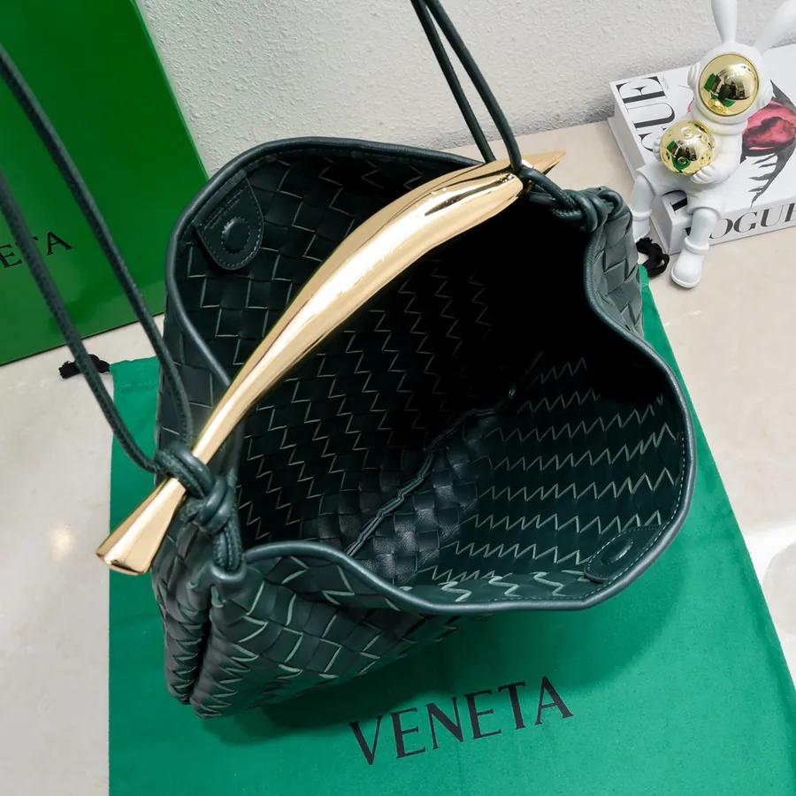 Bottega Veneta Sardine Large Bucket Bag