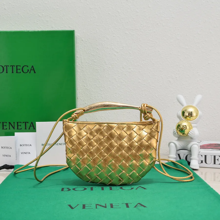 BV Mini Sardine Elegant Artistic Bag with Gold Plating