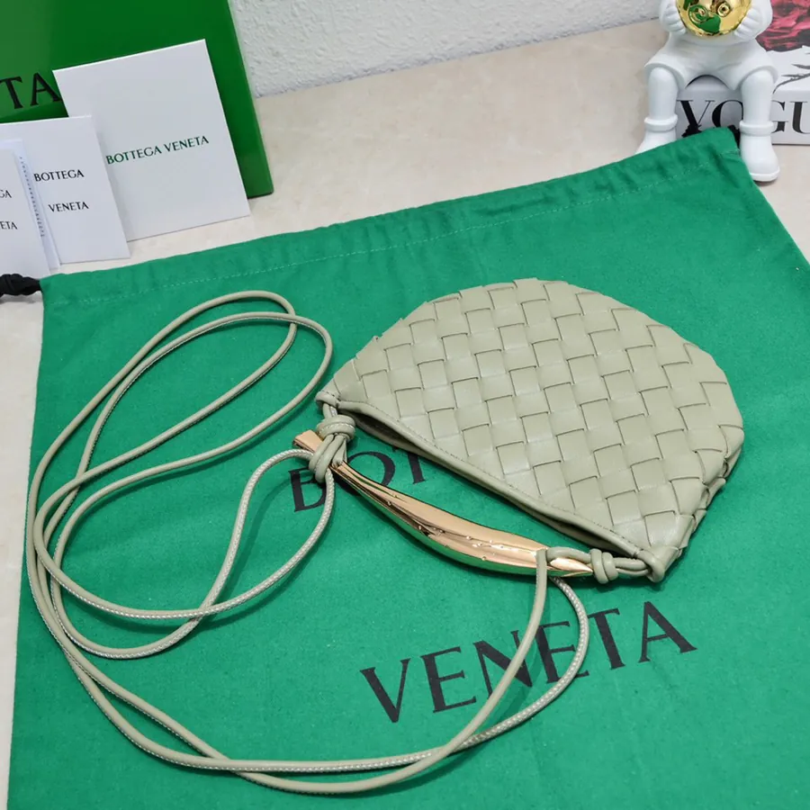 BV Mini Sardine Elegant and Artistic Bucket Bag