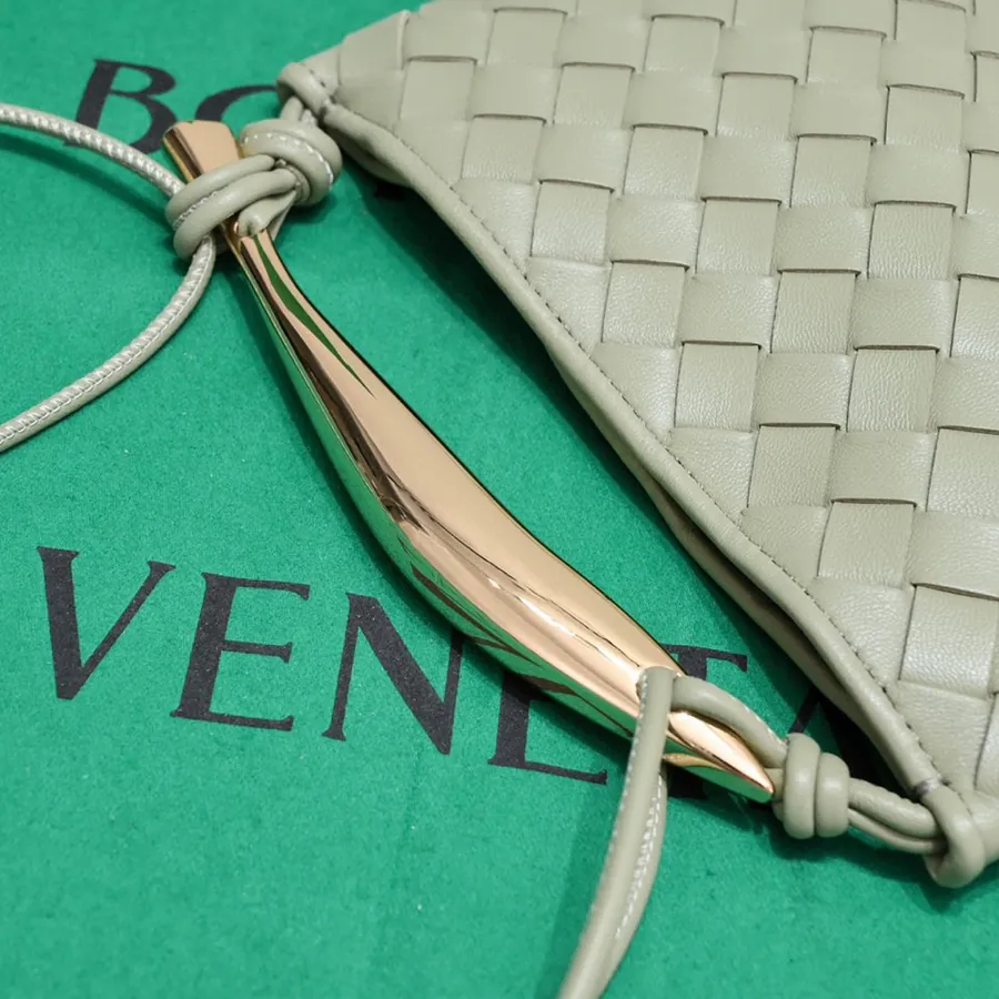 BV Mini Sardine Elegant and Artistic Bucket Bag