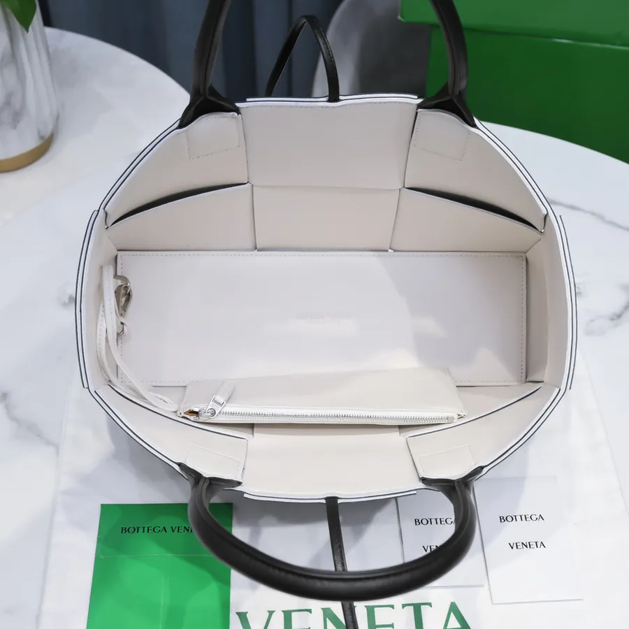 Arco Tote Handbag in Grained Calfskin