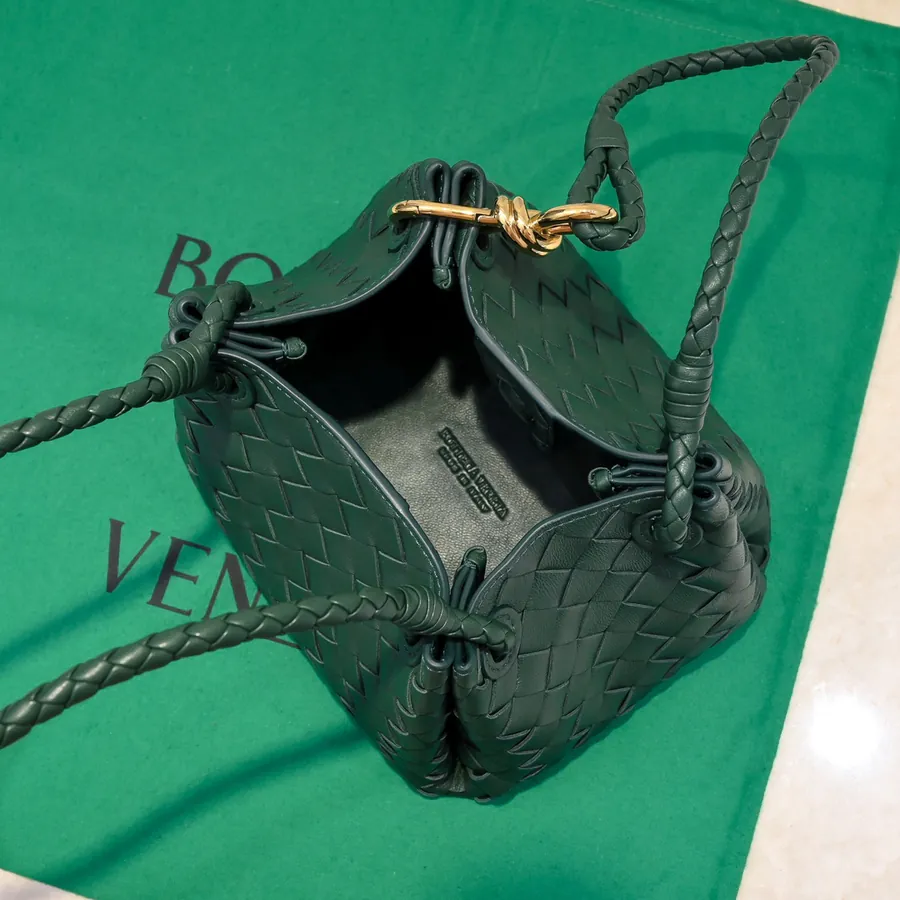 Andiamo Parachute Tote Retro Inspired Multifunctional Handbag