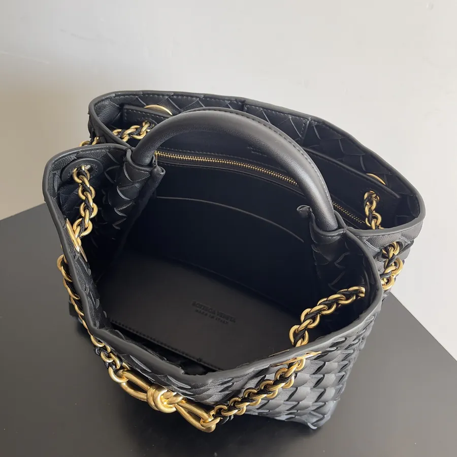 BOTTEGA VENETA Andiamo Mini Chain Bag