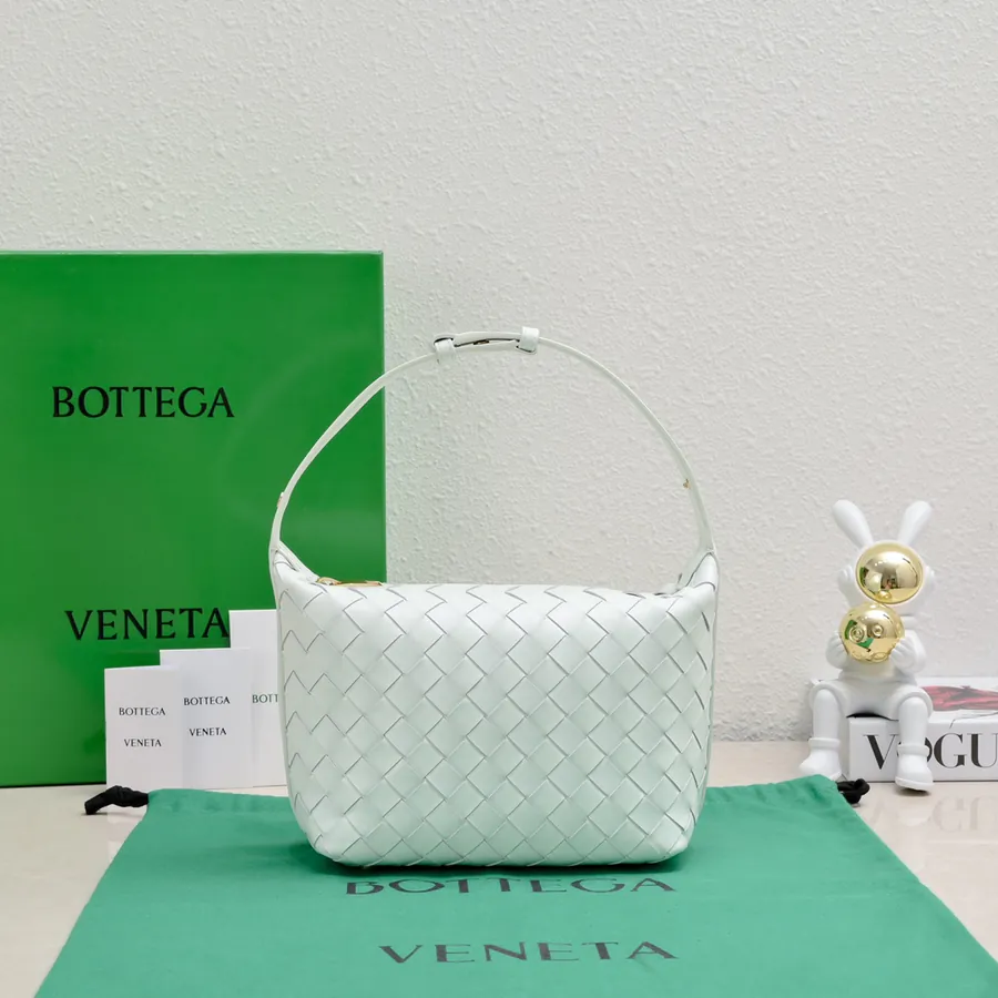Bottega Veneta Intrecciato Lunch Tote Mini Size