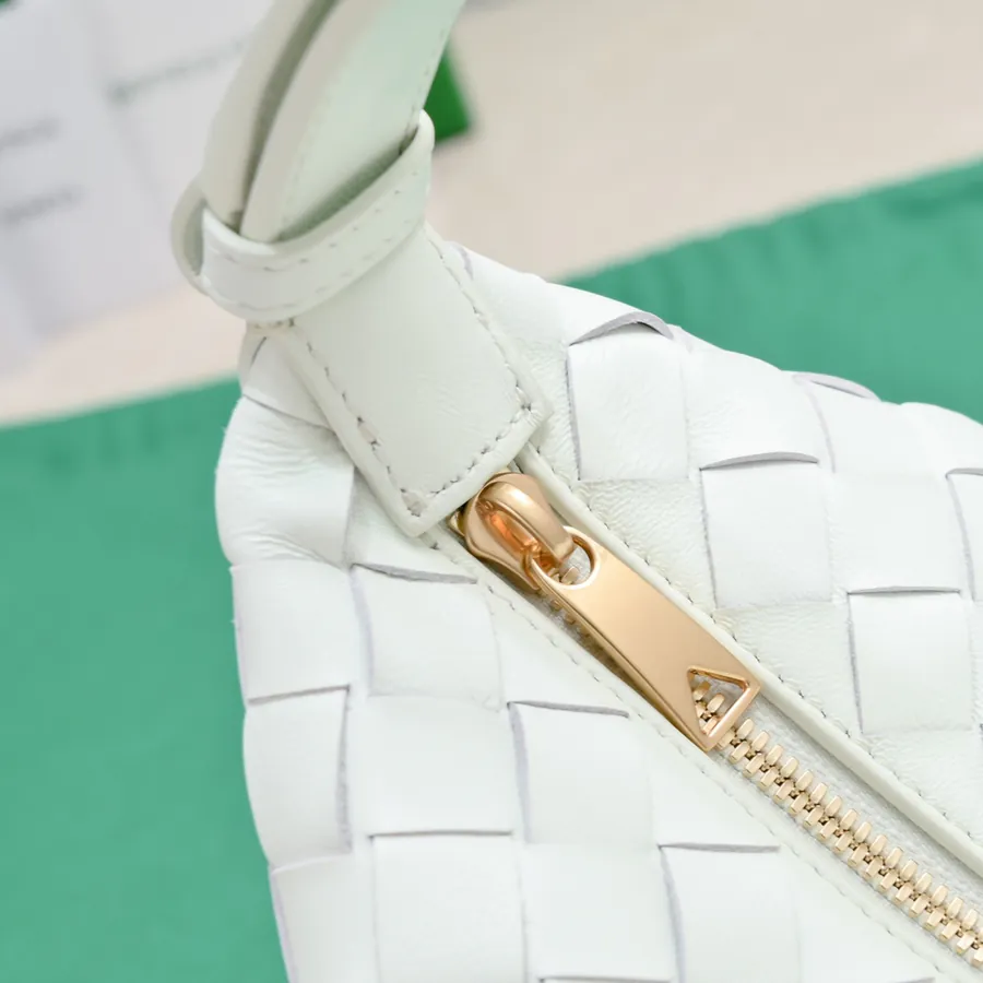 Bottega Veneta Intrecciato Lunch Tote Mini Size