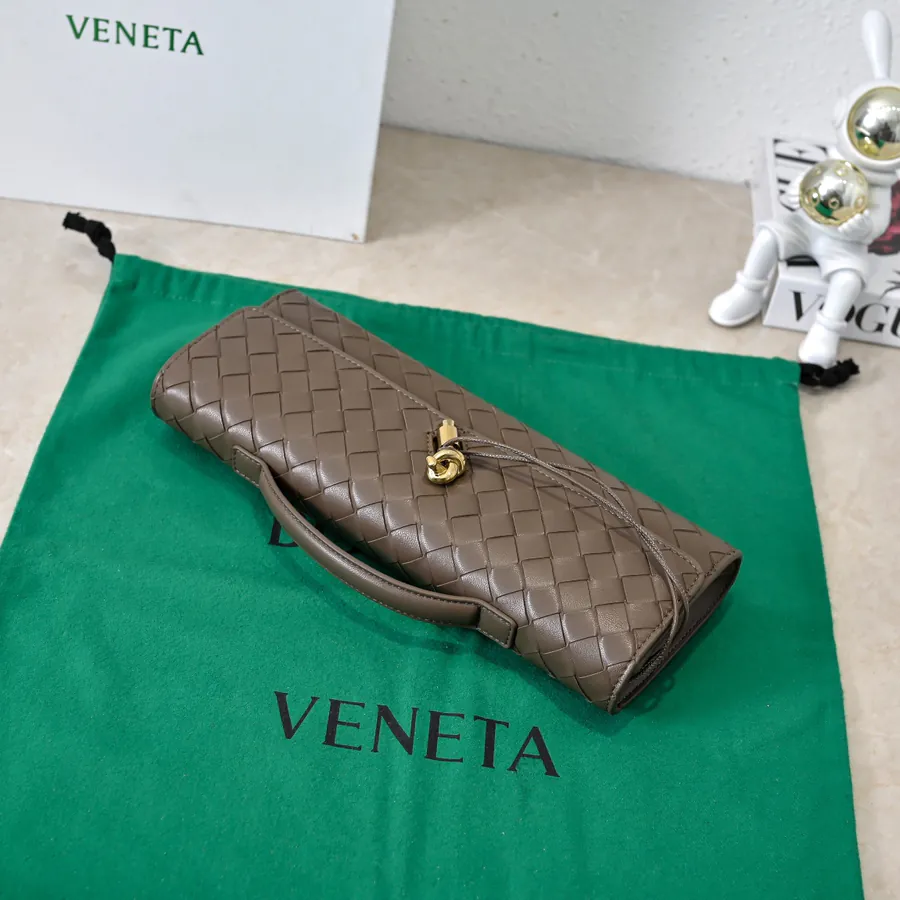 BV Andiamo Evening Evening Bag Elegant and Chic