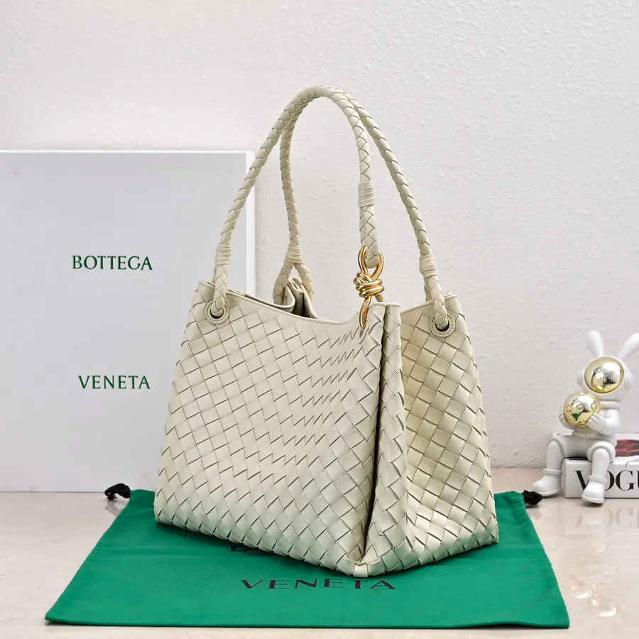 Andiamo Parachute Bucket Bag Large