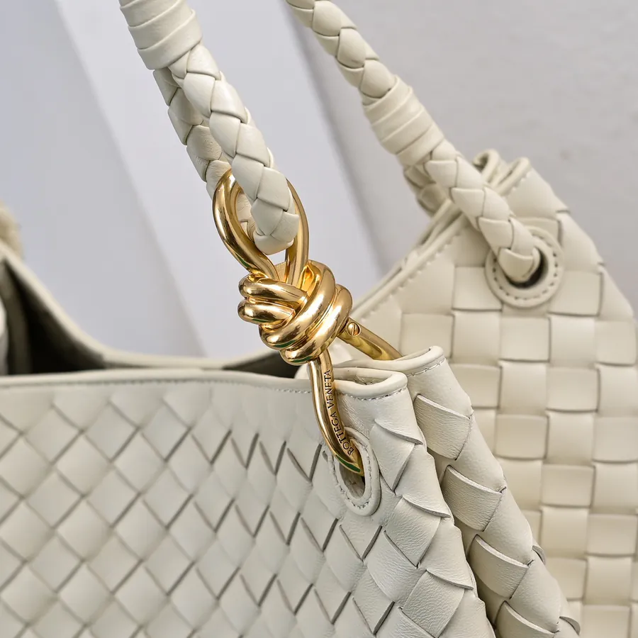 Andiamo Parachute Bucket Bag Large