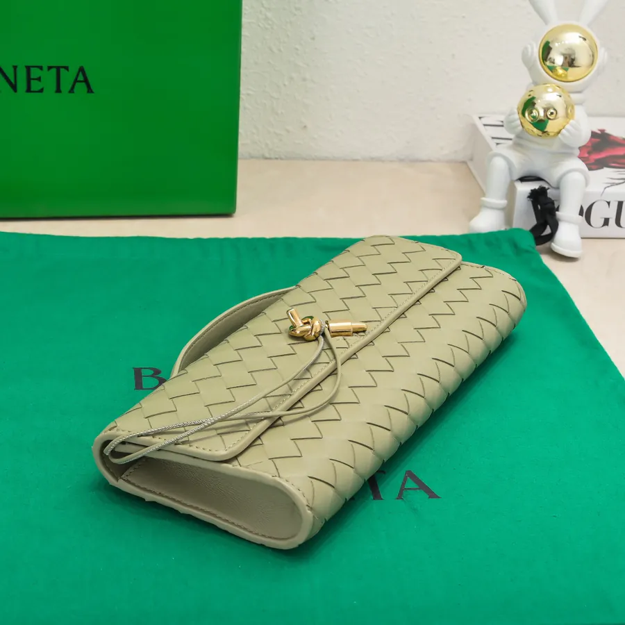 BV Andiamo Evening Handbag