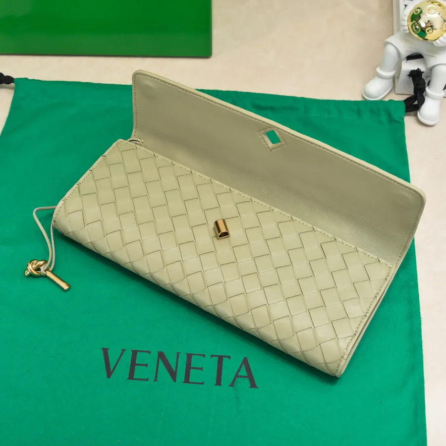 BV Andiamo Evening Handbag