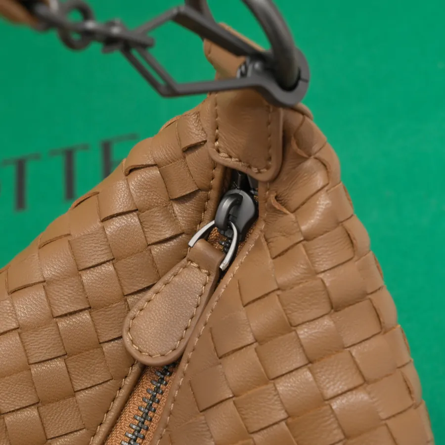 BV Classic Ladies Shoulder Tote Bag