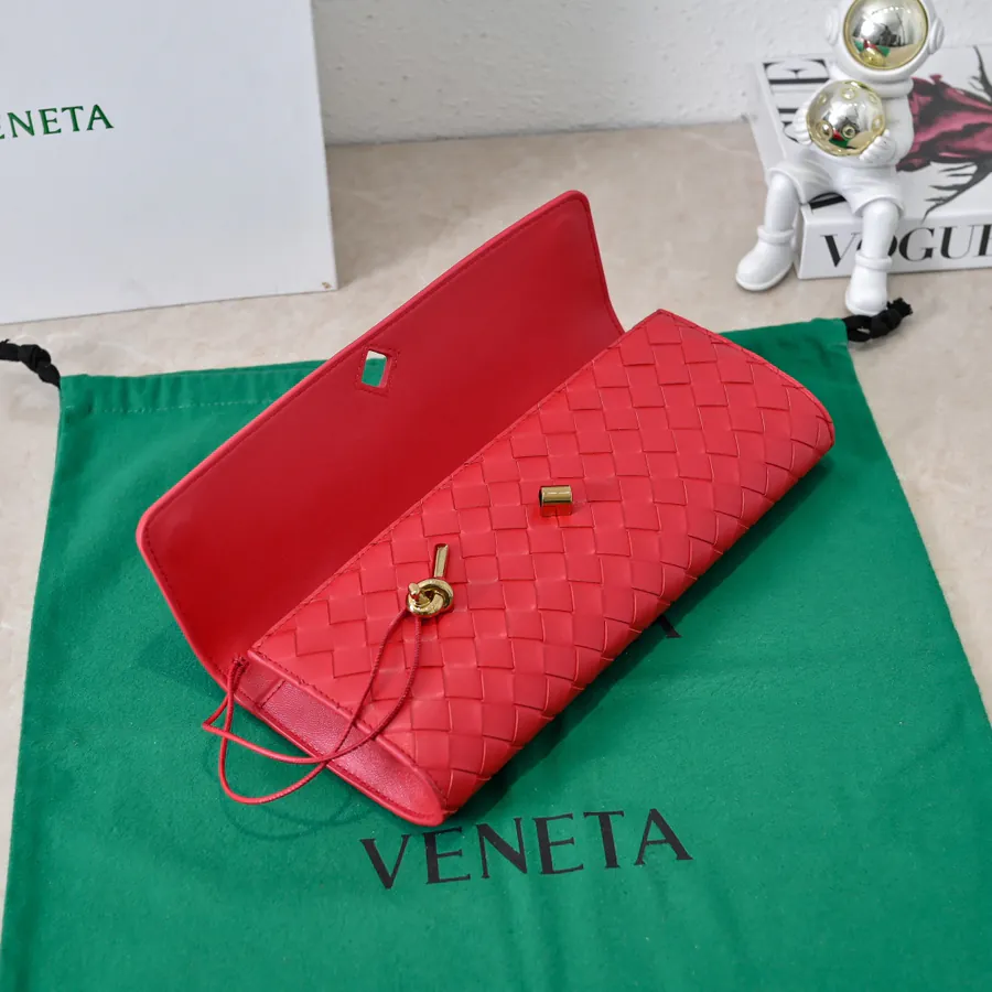 BV Andiamo Evening Handbag