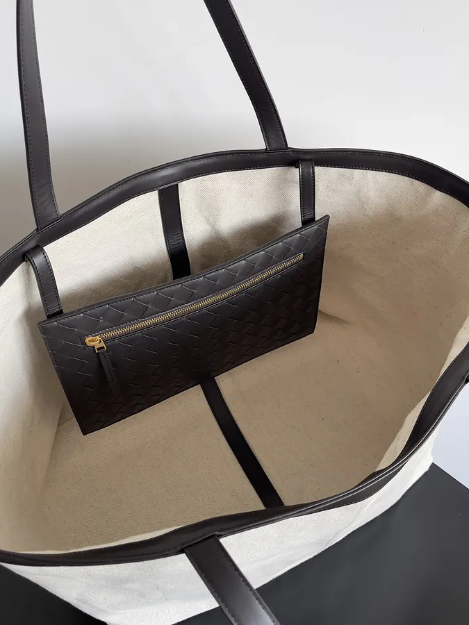 BV 2023 Early Autumn Flip Flap Tote