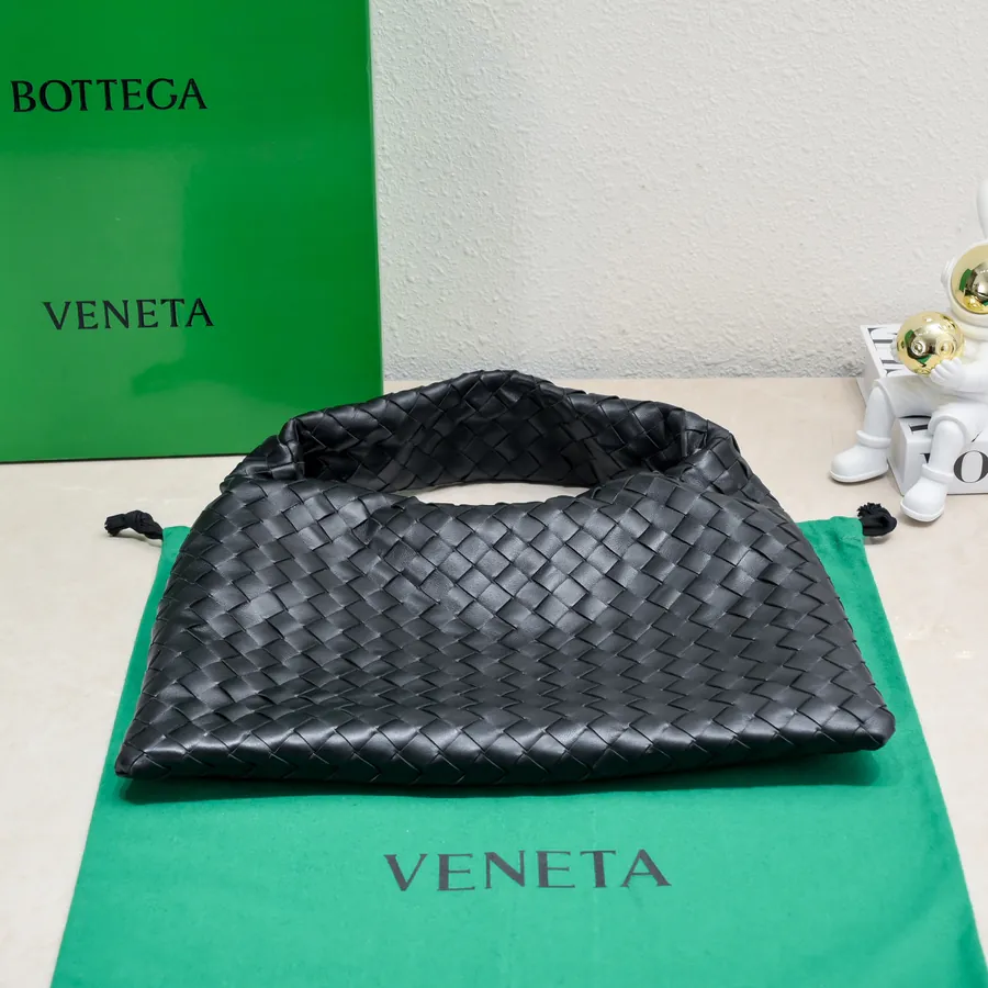 Bv New Mini HOP Bag with Leather Handle
