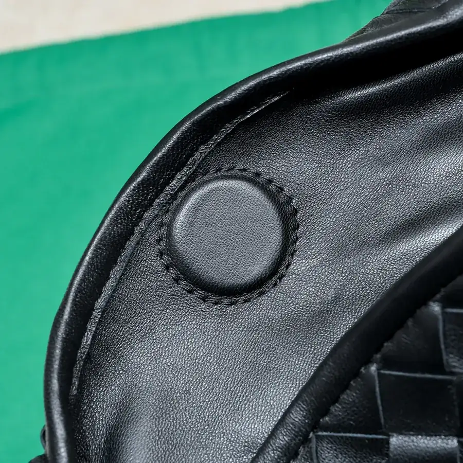 Bv New Mini HOP Bag with Leather Handle