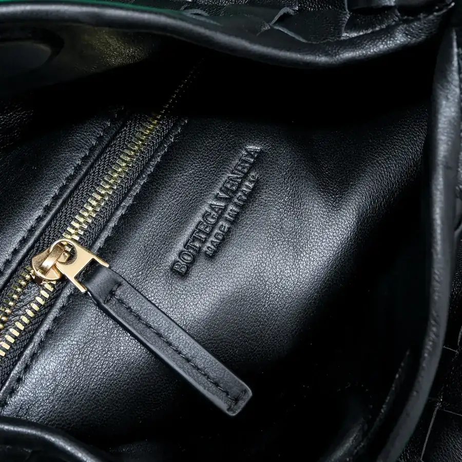 Bv New Mini HOP Bag with Leather Handle