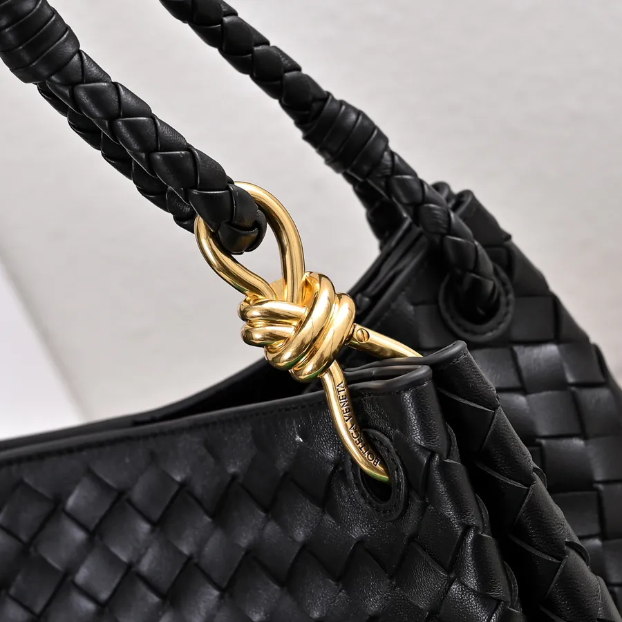 Andiamo Parachute Bucket Bag Large