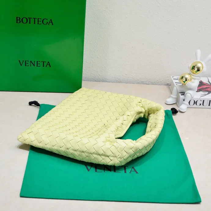 Bv New Mini HOP Bag with Leather Handle