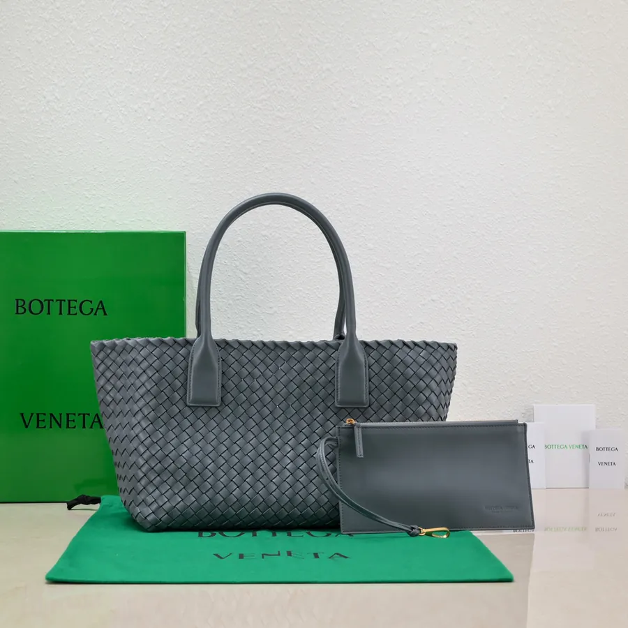 BV Iconic CABAT Bag Medium 32 Size