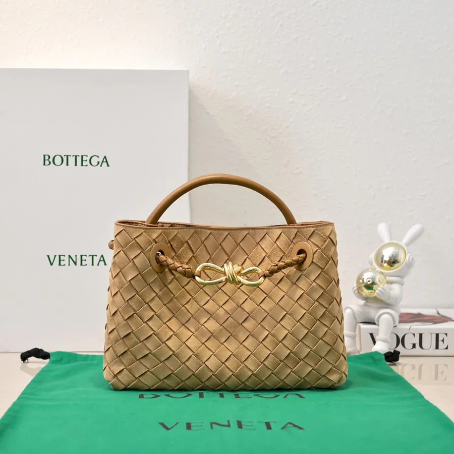 Bottega Veneta 2024 New Andiamo Bucket Bag