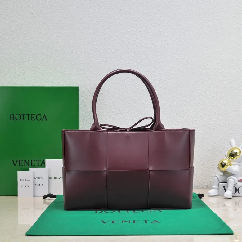 Arco Large Tote Handbag with Official Calfskin and Inner Calfskin SLIP