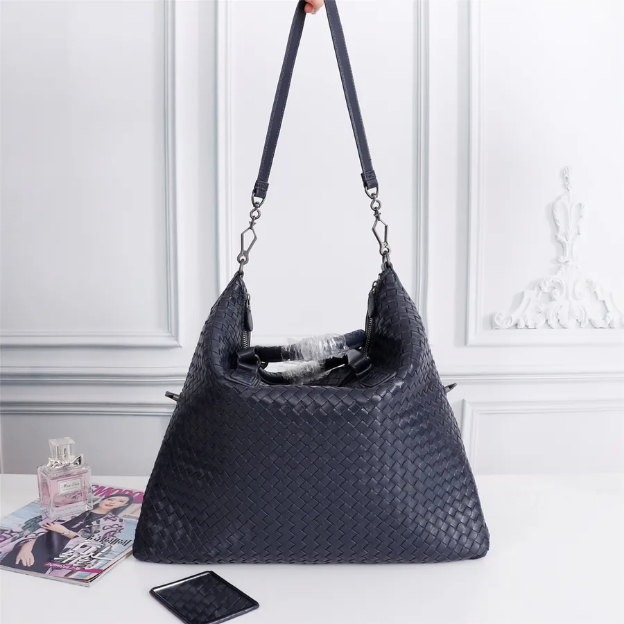 8306 Signature Medium Handbag in Soft Knit Lamb Leather