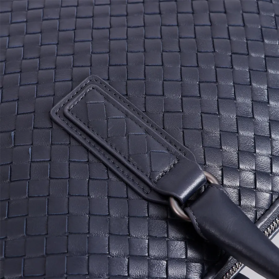 8306 Signature Medium Handbag in Soft Knit Lamb Leather