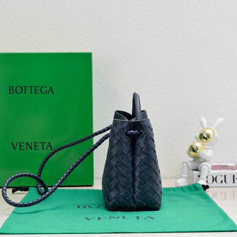 B Intrecciato编织小号手提包,可调节肩带