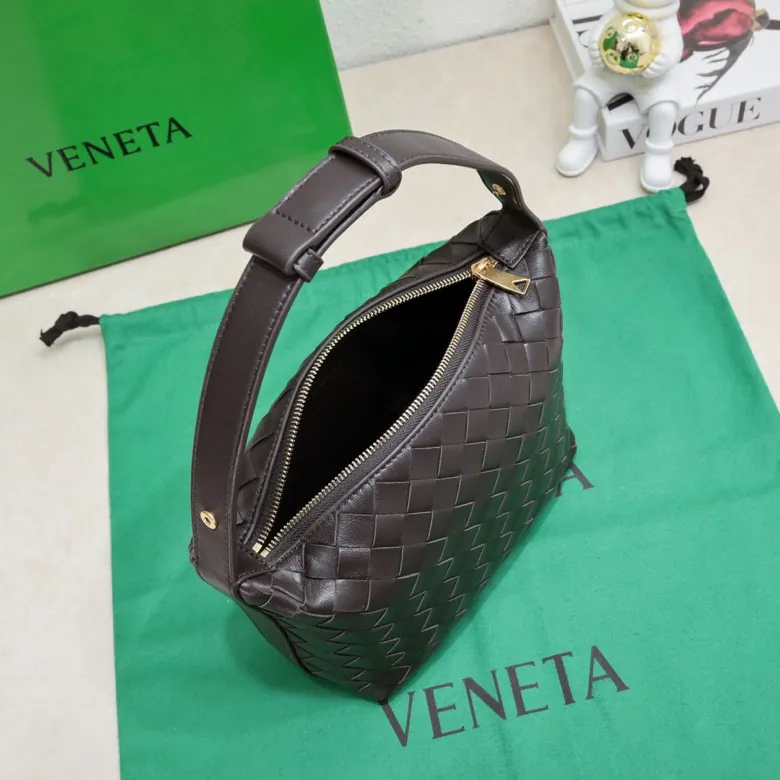 BvWallace Shoulder Lunch Bag Intrecciato Crafted, Mini Size