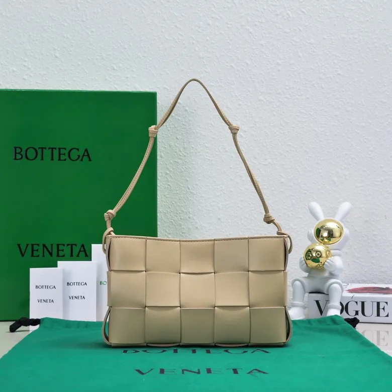 BV 2023 Cassette Rope Strap Crossbody Bag